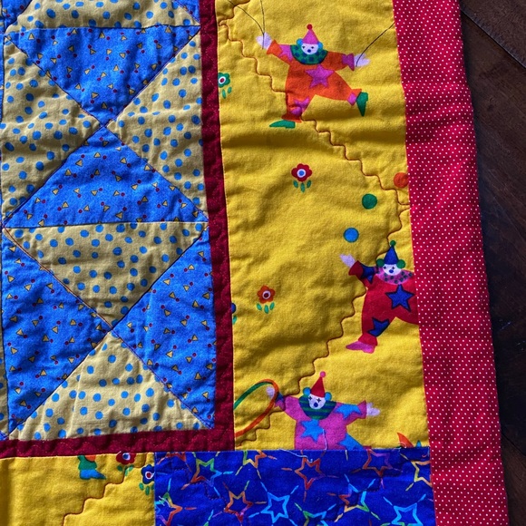 Gorgeous baby, doll quilt or wall hanging for the baby’s room. Handmade. - Picture 6 of 9